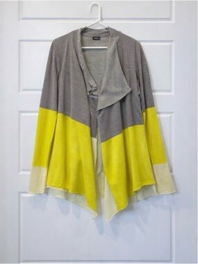 Lightweight Diana Gallesi Colorblock Open-Front Sweater Cardigan - Gray & Yellow
